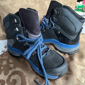 MERRELL WOMENS PERFORMANCE GORTEX VIBRAM COLD WATERPROOF ANKLE BOOTS SIZE 7 NEW